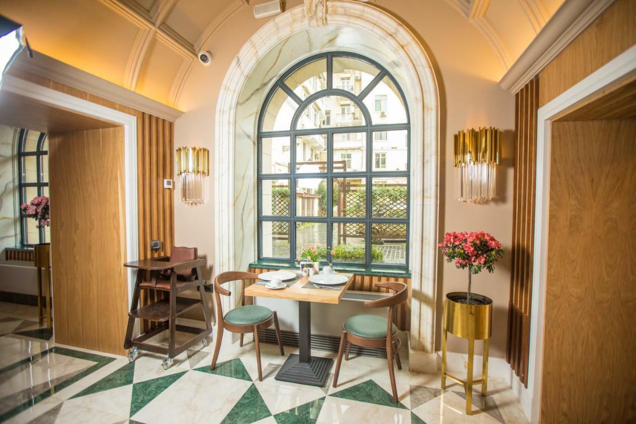 Promenade Hotel Баку Екстер'єр фото The restaurant